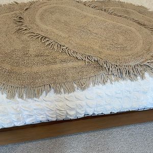 Beige bath scatter rugs
